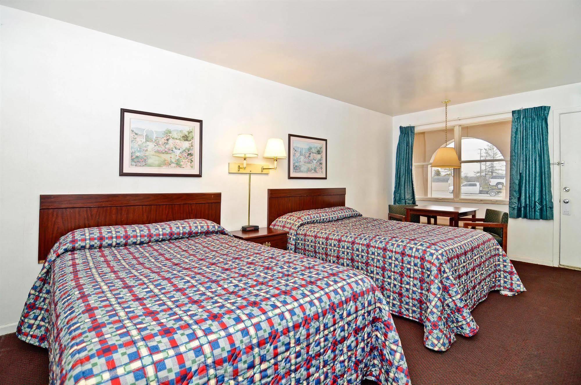 Americas Best Value Inn Chillicothe Esterno foto